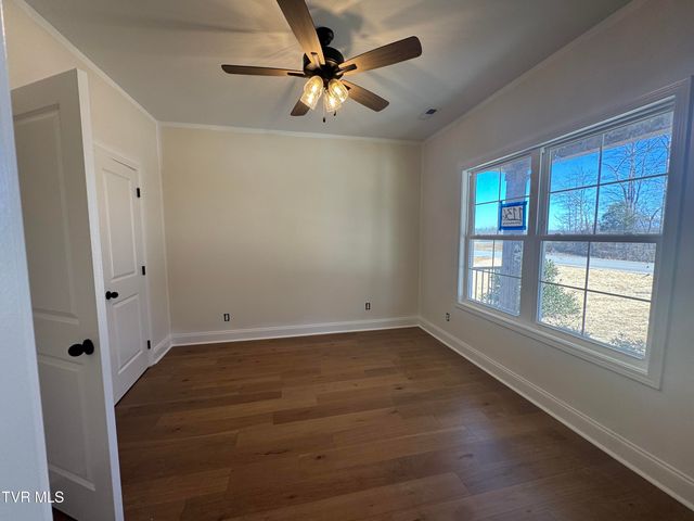 1136 Hawley Road, Blountville, TN 37617