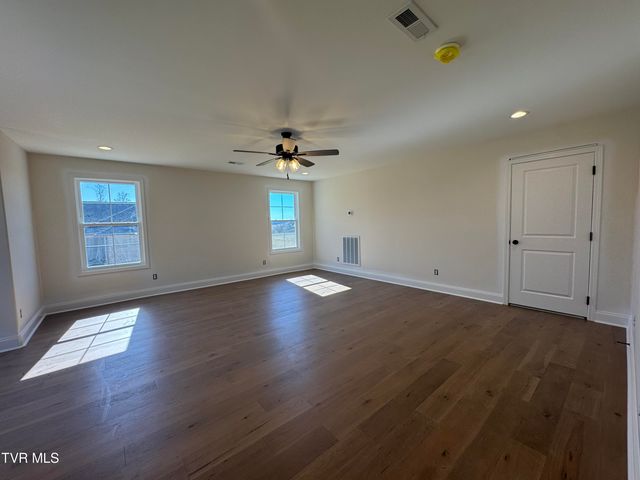 1136 Hawley Road, Blountville, TN 37617