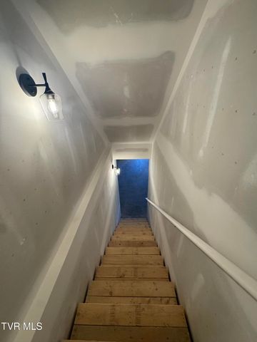 1136 Hawley Road, Blountville, TN 37617