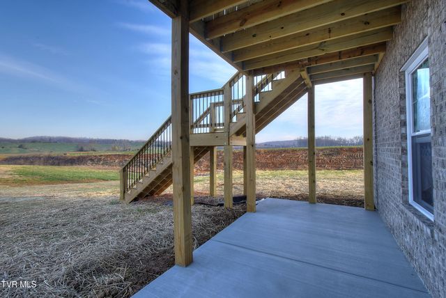 1136 Hawley Road, Blountville, TN 37617