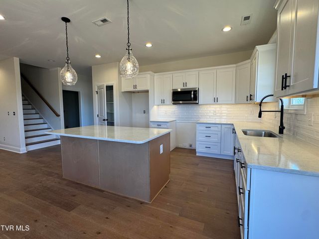 1136 Hawley Road, Blountville, TN 37617