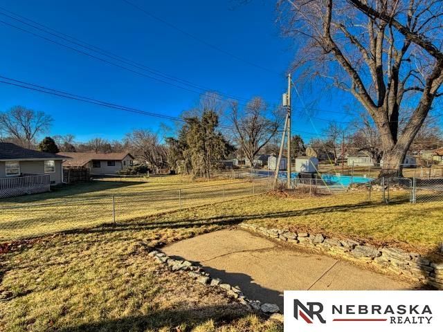 3410 S 48TH Avenue Circle, Omaha, NE 68106