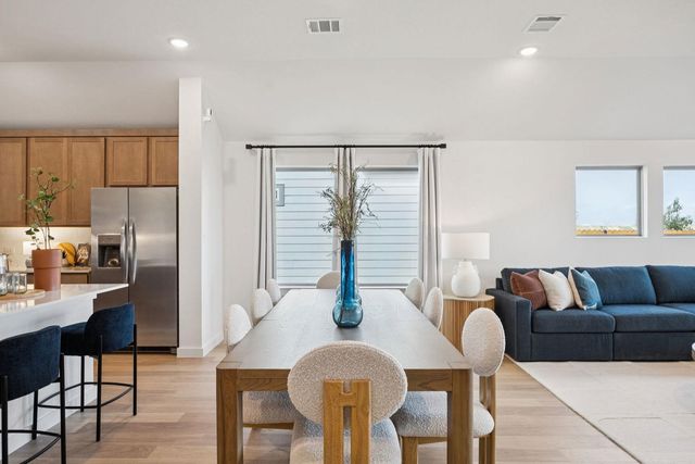 111 Mandeville DR, Hutto, TX 78634