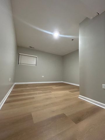 2902 W Diversey Avenue L, Chicago, IL 60647