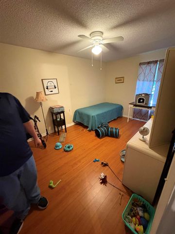 1011 SW 134th Avenue, Davie, FL 33325