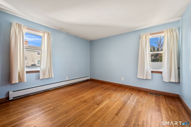 46 Piper Brook Avenue, Newington, CT 06111