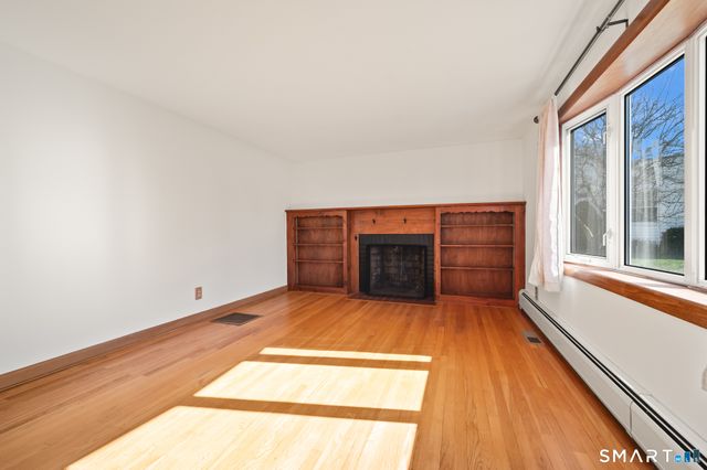 46 Piper Brook Avenue, Newington, CT 06111