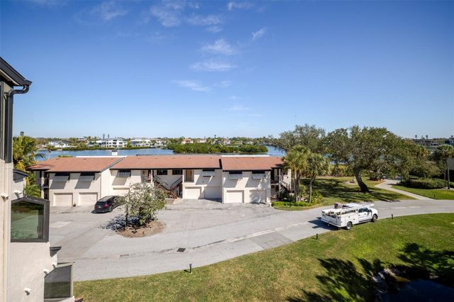 6285 MIDNIGHT PASS ROAD 307, Sarasota, FL 34242