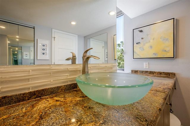 6285 MIDNIGHT PASS ROAD 307, Sarasota, FL 34242