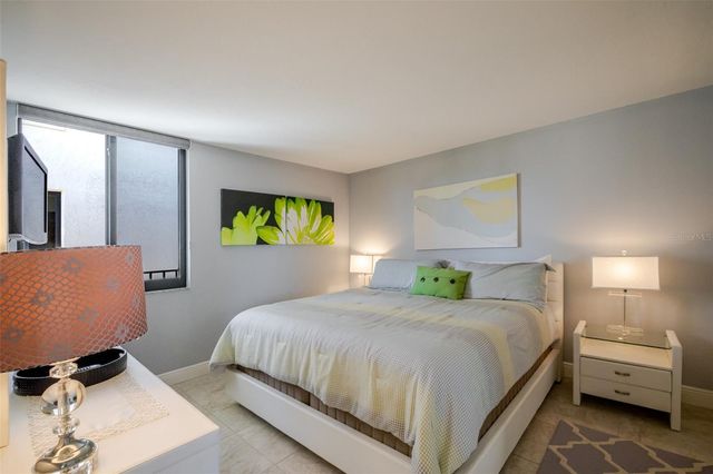 6285 MIDNIGHT PASS ROAD 307, Sarasota, FL 34242