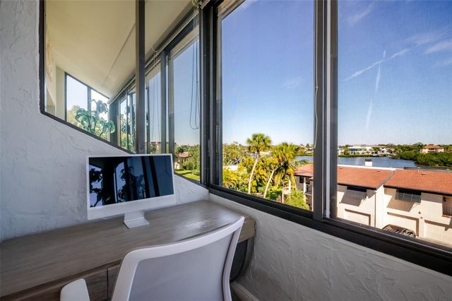 6285 MIDNIGHT PASS ROAD 307, Sarasota, FL 34242