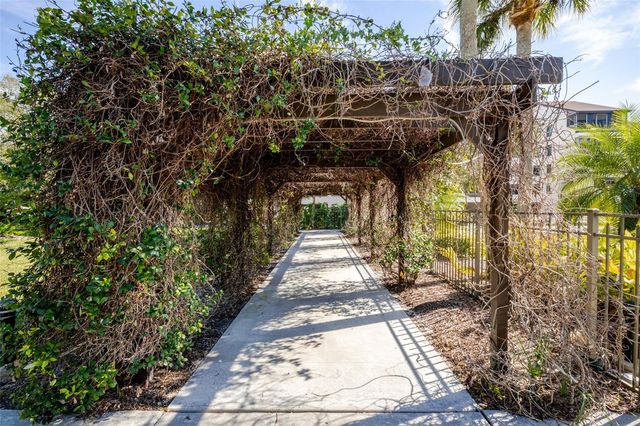 6285 MIDNIGHT PASS ROAD 307, Sarasota, FL 34242