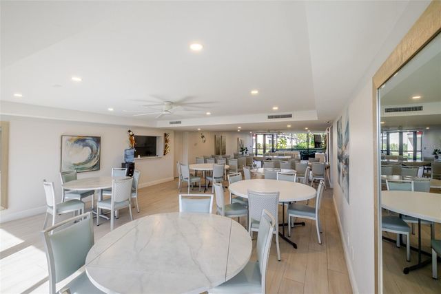 6285 MIDNIGHT PASS ROAD 307, Sarasota, FL 34242