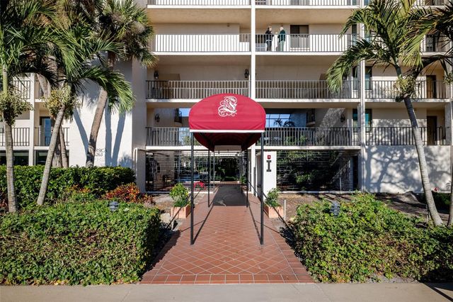 6285 MIDNIGHT PASS ROAD 307, Sarasota, FL 34242