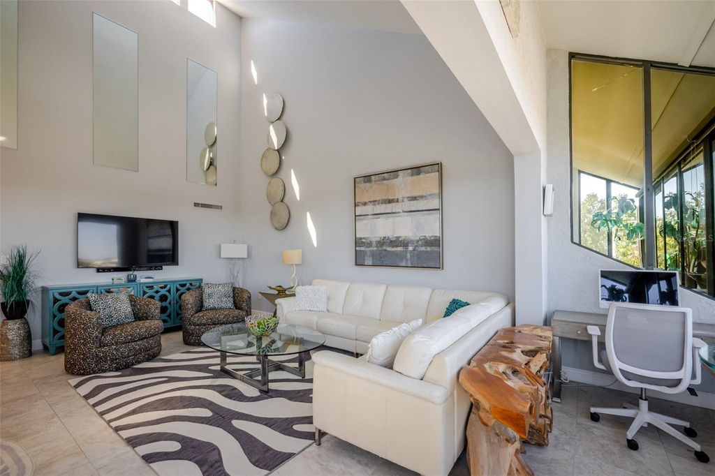 Image 17 of property listing at 6285 MIDNIGHT PASS ROAD 307, Sarasota, FL 34242