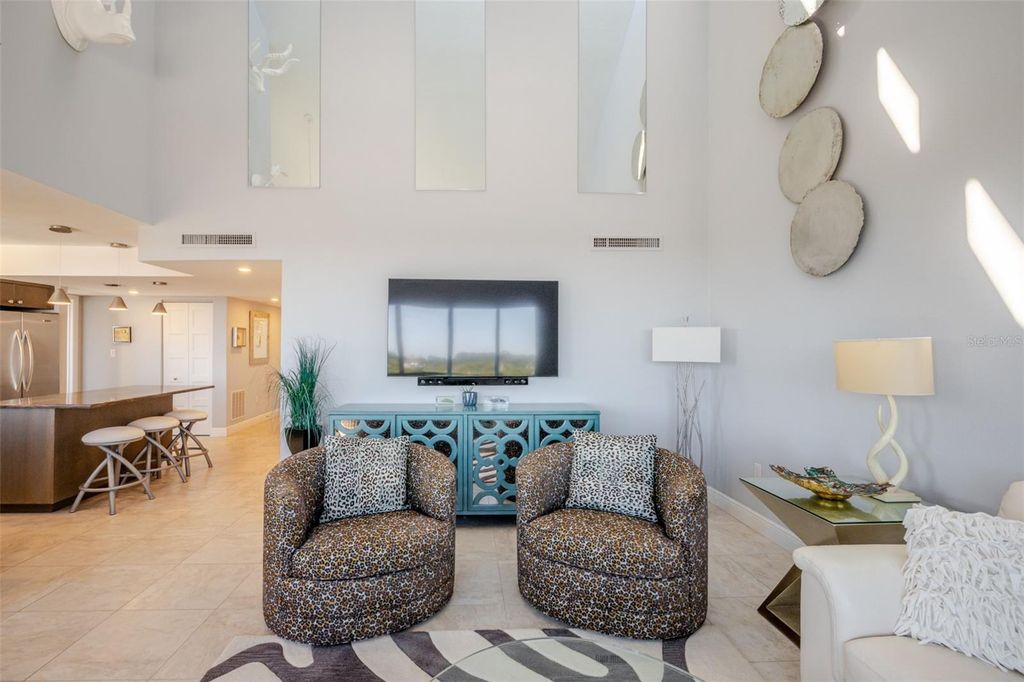 Image 19 of property listing at 6285 MIDNIGHT PASS ROAD 307, Sarasota, FL 34242