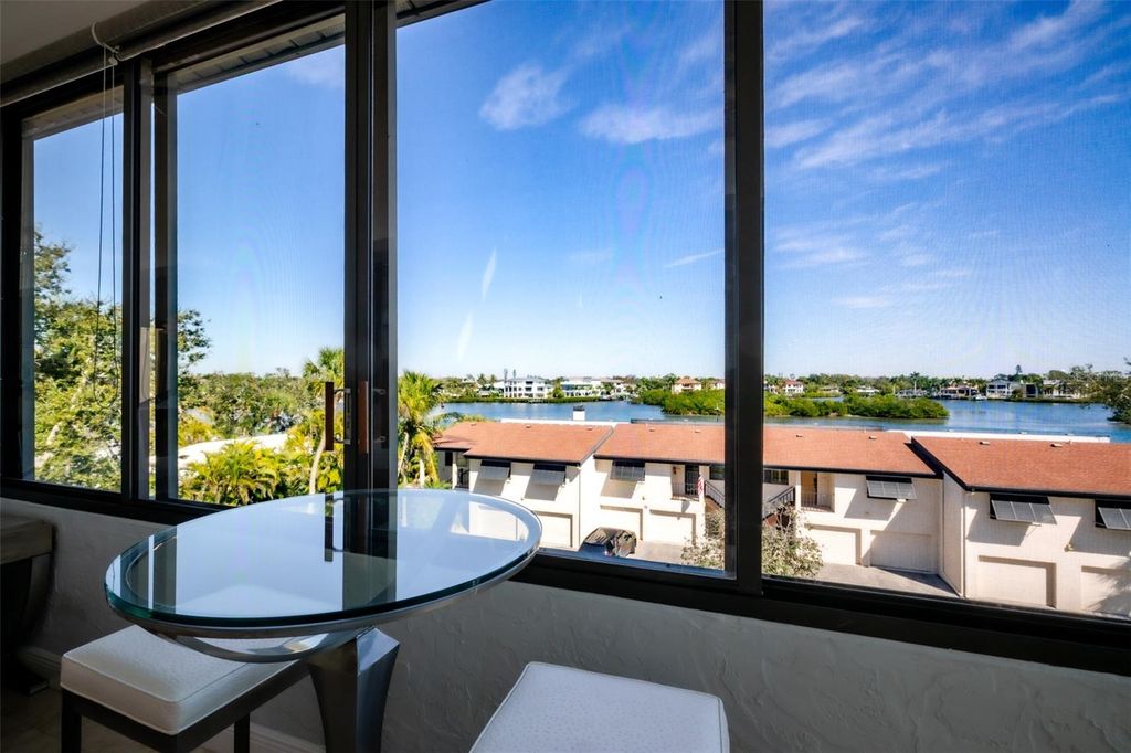 Image 42 of property listing at 6285 MIDNIGHT PASS ROAD 307, Sarasota, FL 34242