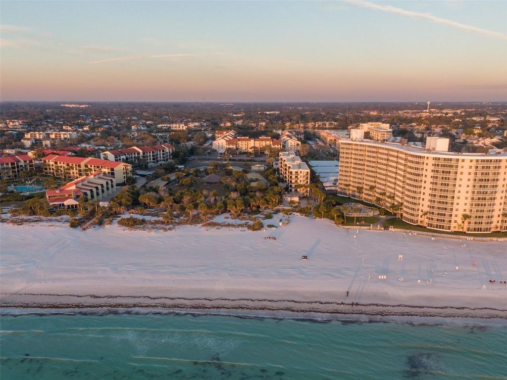 Image 51 of property listing at 6285 MIDNIGHT PASS ROAD 307, Sarasota, FL 34242