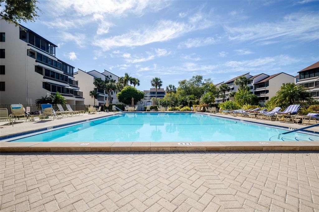 Image 64 of property listing at 6285 MIDNIGHT PASS ROAD 307, Sarasota, FL 34242