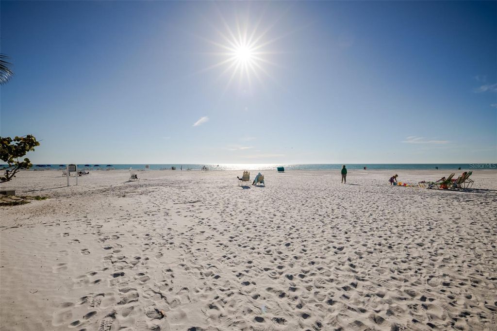 Image 78 of property listing at 6285 MIDNIGHT PASS ROAD 307, Sarasota, FL 34242