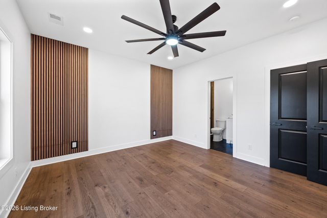 402 Wood Rd, Louisville, KY 40222