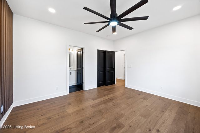 402 Wood Rd, Louisville, KY 40222