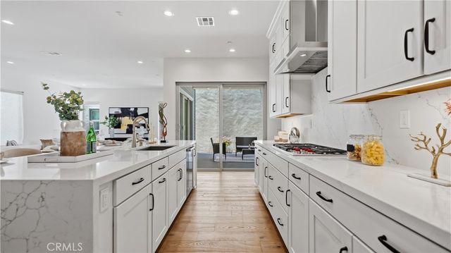133 Bosal, Irvine, CA 92618