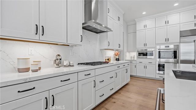 133 Bosal, Irvine, CA 92618