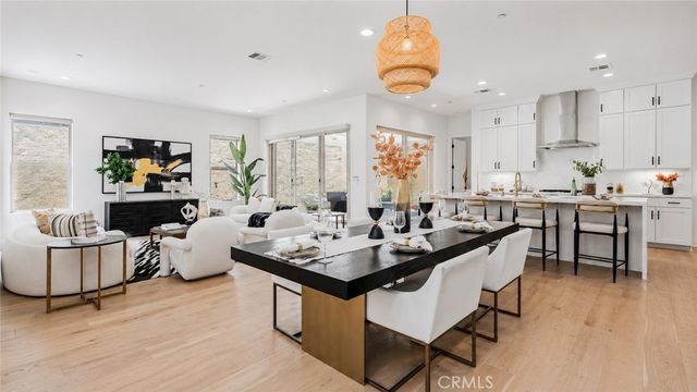 133 Bosal, Irvine, CA 92618