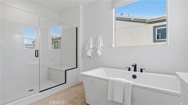 133 Bosal, Irvine, CA 92618