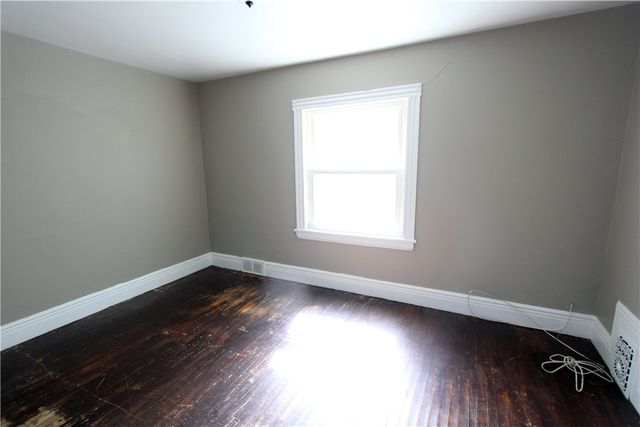 86 Glendale Park, Rochester, NY 14613