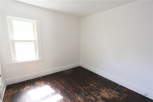 86 Glendale Park, Rochester, NY 14613