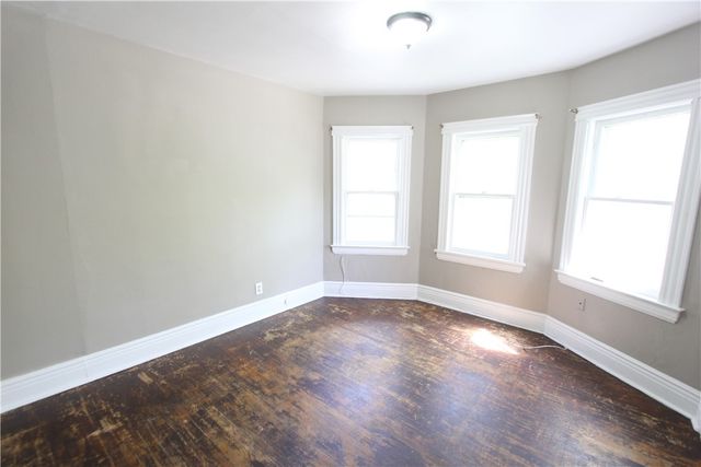 86 Glendale Park, Rochester, NY 14613