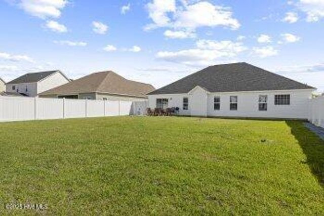 251 Crossroads Store Drive, Jacksonville, NC 28546
