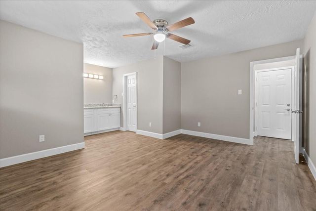 9426 Willow Wood Lane, Houston, TX 77086