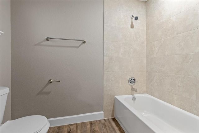 9426 Willow Wood Lane, Houston, TX 77086