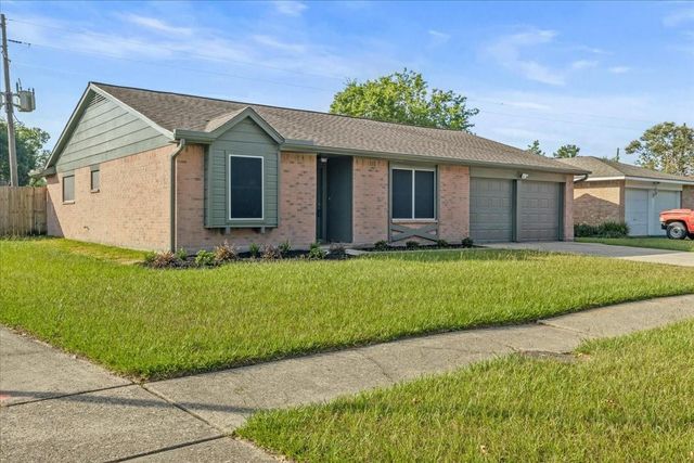 9426 Willow Wood Lane, Houston, TX 77086
