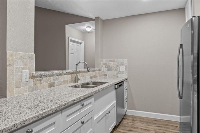 9426 Willow Wood Lane, Houston, TX 77086
