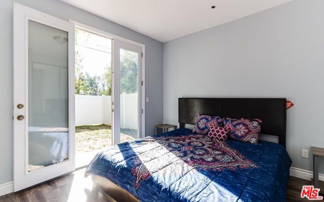 16001 WYANDOTTE Street, Van Nuys (los Angeles), CA 91406