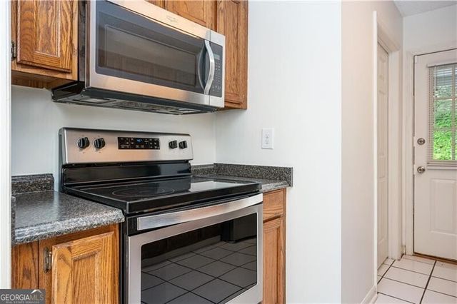 4067 Coopers Hill Drive SE, Smyrna, GA 30080