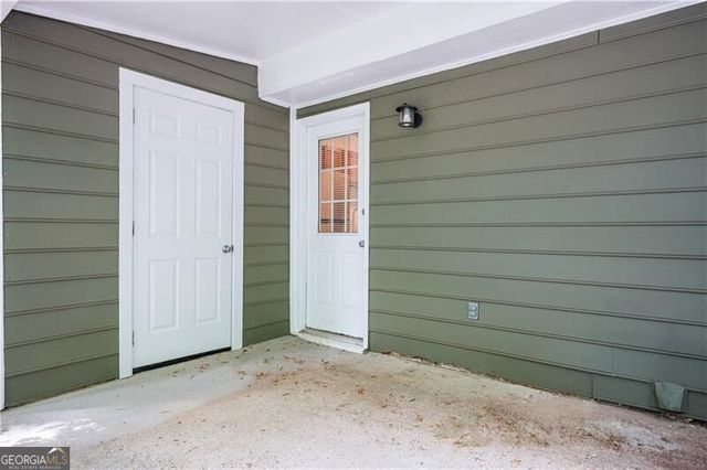 4067 Coopers Hill Drive SE, Smyrna, GA 30080