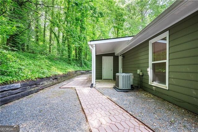 4067 Coopers Hill Drive SE, Smyrna, GA 30080