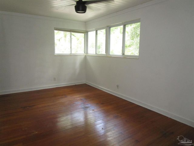 672 Linden Rd, Pensacola, FL 32503