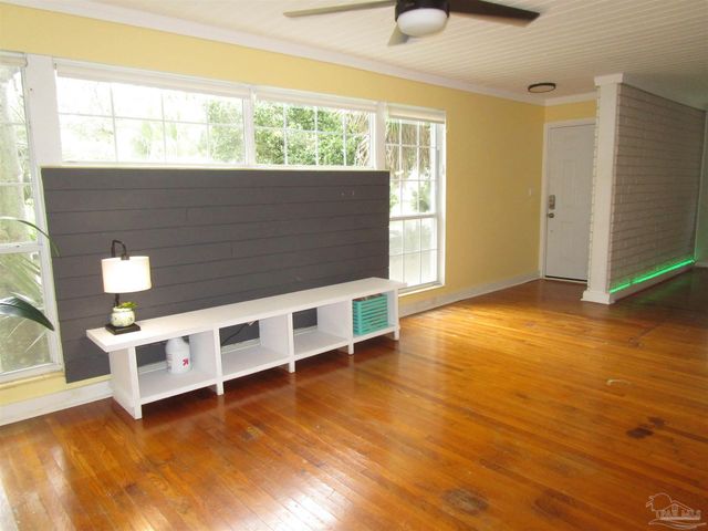 672 Linden Rd, Pensacola, FL 32503