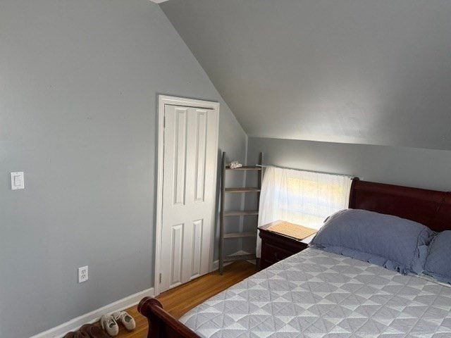 245 Clifford St, New Bedford, MA 02745