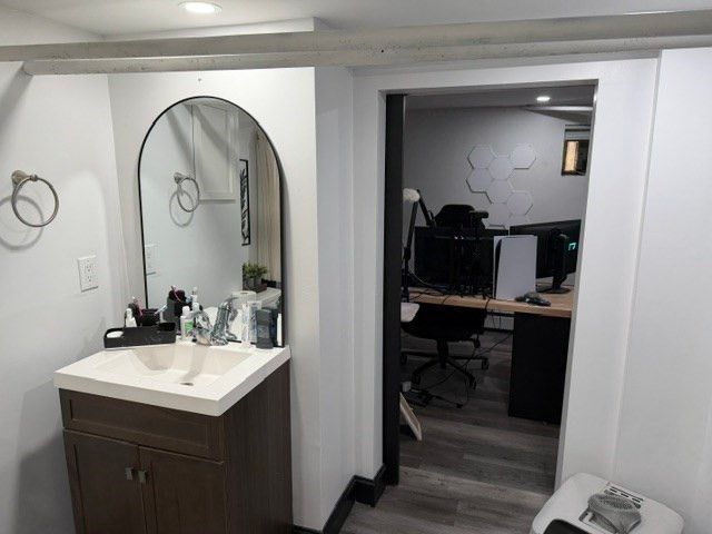245 Clifford St, New Bedford, MA 02745