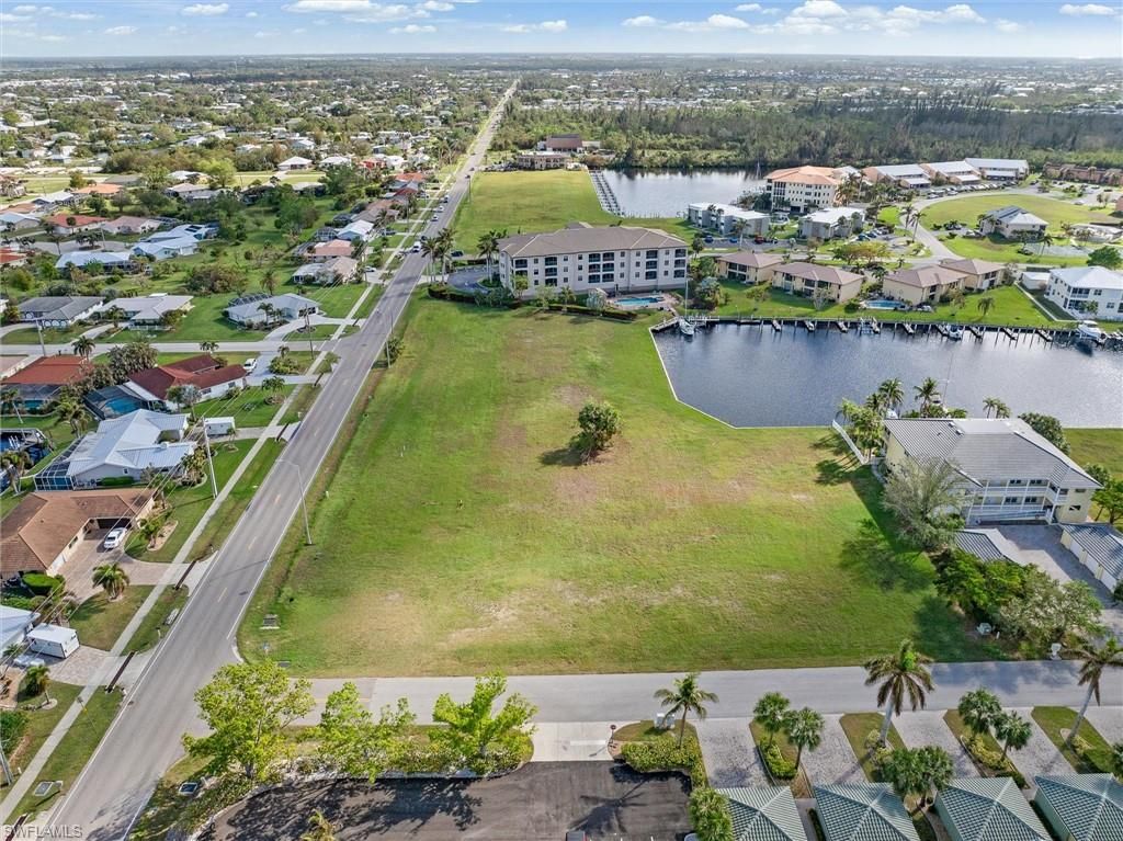 1359 Aqui Esta DR, PUNTA GORDA, FL 33950 — photo 4