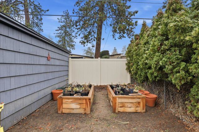 1403 E Thurston Ave, Spokane, WA 99203