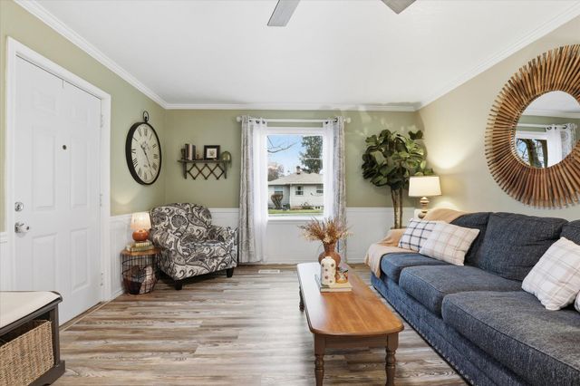 1403 E Thurston Ave, Spokane, WA 99203