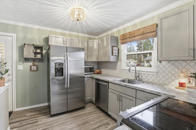 1403 E Thurston Ave, Spokane, WA 99203